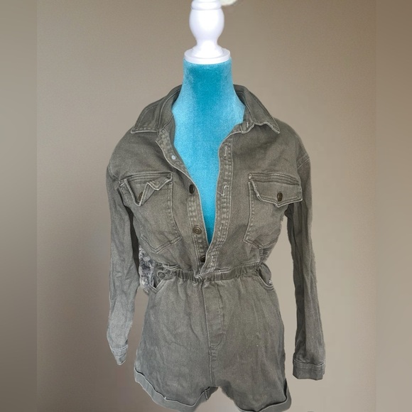 Olive Green Button-Up Jacket - Picture 1 of 3